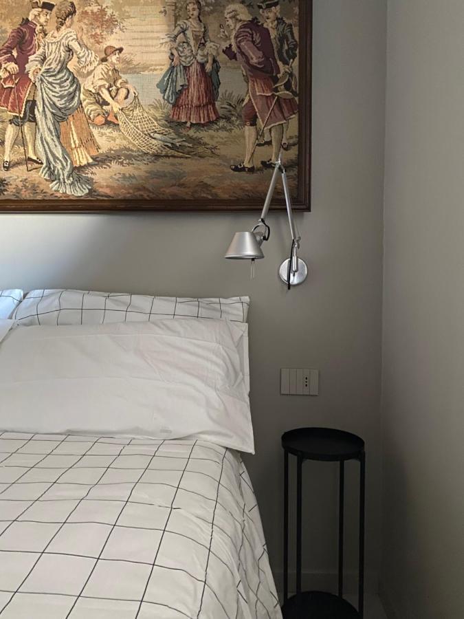 Апартаменты Bilocale Di Design Con Vista In Crocetta Quadronno Милан Экстерьер фото